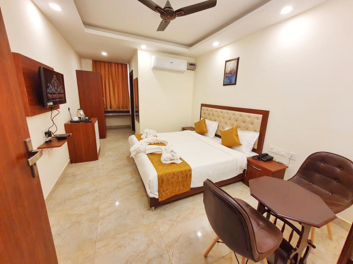 Hotel The Park Residency Dehradun Exterior foto