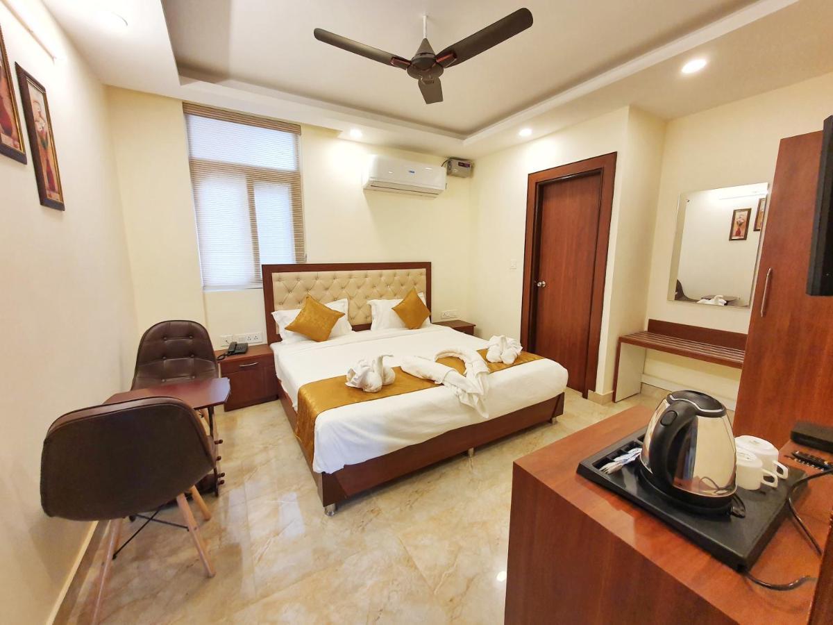 Hotel The Park Residency Dehradun Exterior foto